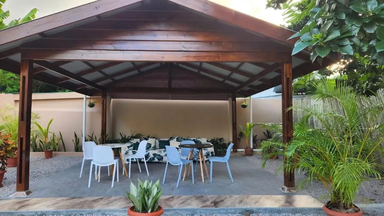 Green Self-Catering Apartment Beau Vallon   Beau Vallon (Mahe)